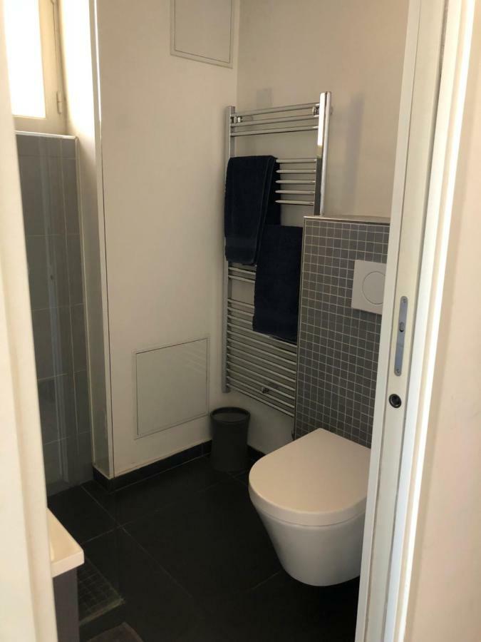 Appartement 4 Personnes Vue Mer Remparts Antibes Exterior foto
