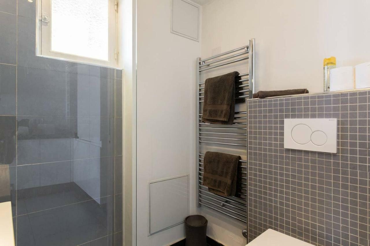 Appartement 4 Personnes Vue Mer Remparts Antibes Exterior foto